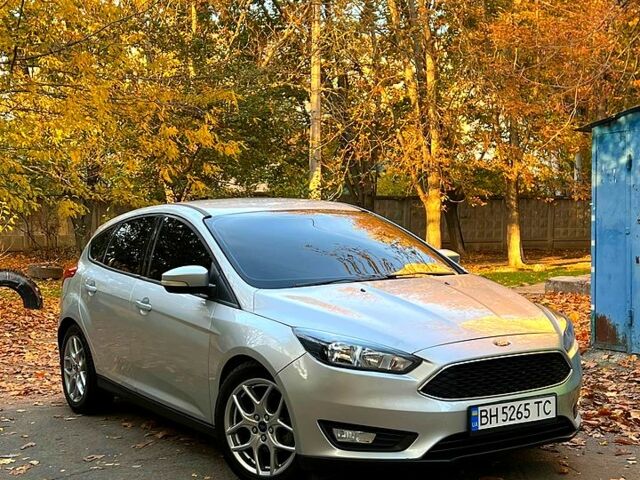 Сірий Форд Фокус, об'ємом двигуна 2 л та пробігом 165 тис. км за 7900 $, фото 1 на Automoto.ua