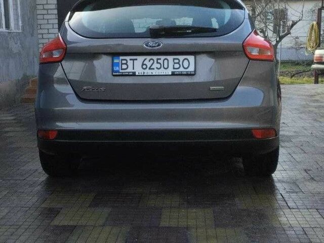 Сірий Форд Фокус, об'ємом двигуна 1 л та пробігом 181 тис. км за 6000 $, фото 4 на Automoto.ua
