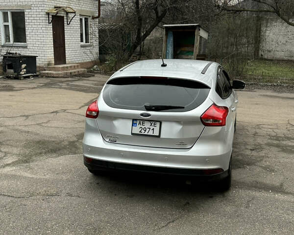 Серый Форд Фокус, объемом двигателя 2 л и пробегом 285 тыс. км за 7300 $, фото 3 на Automoto.ua