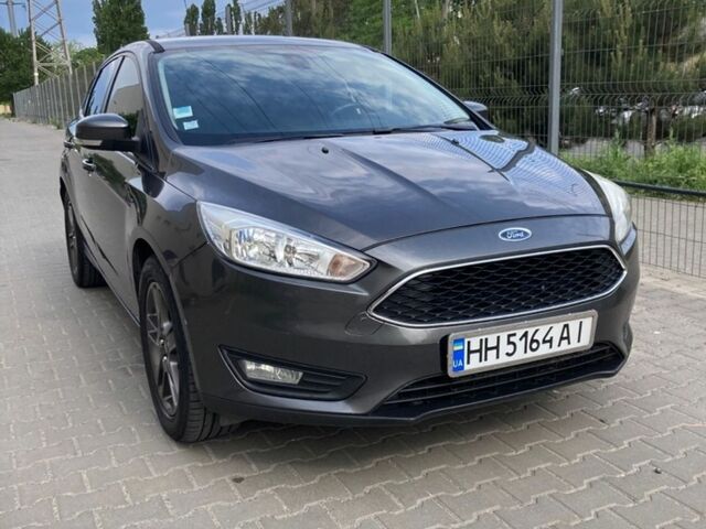 Сірий Форд Фокус, об'ємом двигуна 1.5 л та пробігом 207 тис. км за 9500 $, фото 1 на Automoto.ua