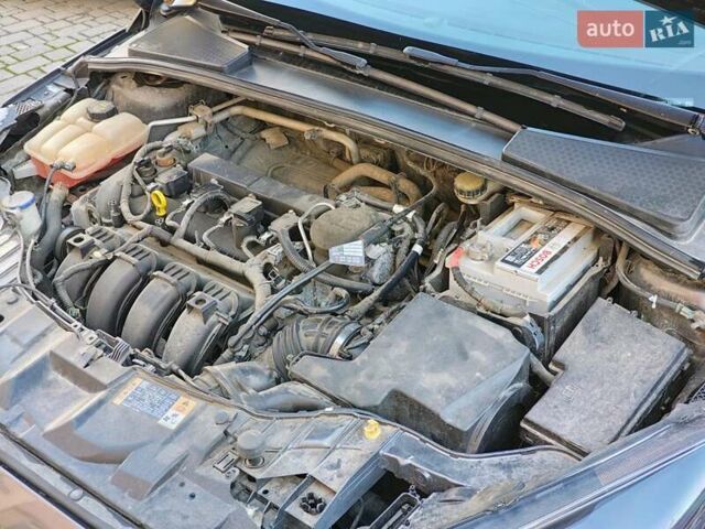 Серый Форд Фокус, объемом двигателя 2 л и пробегом 223 тыс. км за 8000 $, фото 5 на Automoto.ua