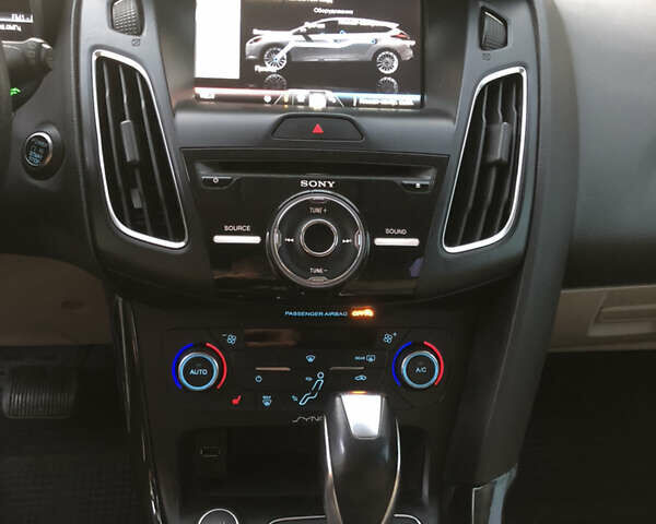 Сірий Форд Фокус, об'ємом двигуна 0 л та пробігом 137 тис. км за 7350 $, фото 13 на Automoto.ua