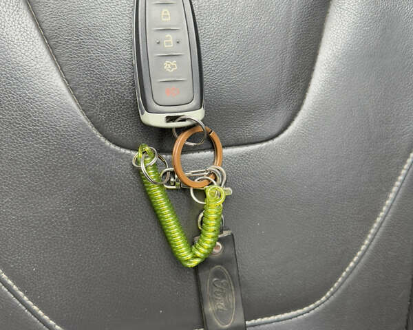 Серый Форд Фокус, объемом двигателя 2.01 л и пробегом 213 тыс. км за 8200 $, фото 42 на Automoto.ua