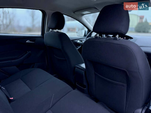 Серый Форд Фокус, объемом двигателя 2 л и пробегом 179 тыс. км за 7499 $, фото 14 на Automoto.ua