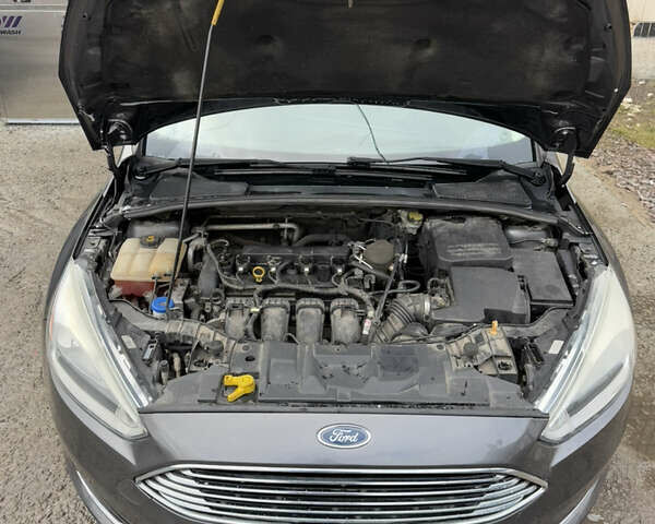 Серый Форд Фокус, объемом двигателя 2.01 л и пробегом 213 тыс. км за 8200 $, фото 22 на Automoto.ua