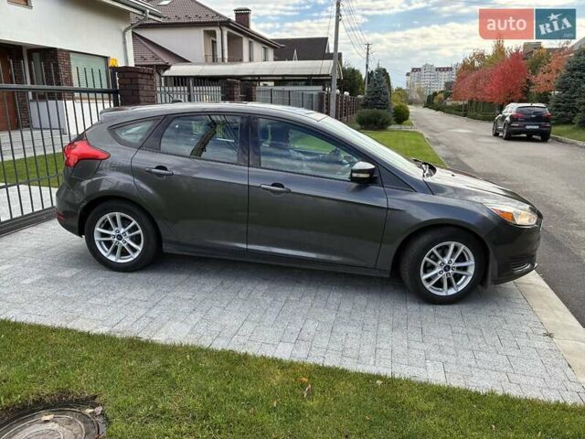 Серый Форд Фокус, объемом двигателя 2 л и пробегом 127 тыс. км за 9600 $, фото 1 на Automoto.ua