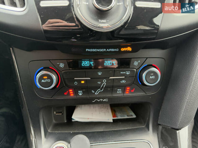 Серый Форд Фокус, объемом двигателя 2.01 л и пробегом 213 тыс. км за 8200 $, фото 40 на Automoto.ua