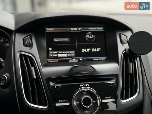 Сірий Форд Фокус, об'ємом двигуна 2 л та пробігом 156 тис. км за 10300 $, фото 13 на Automoto.ua