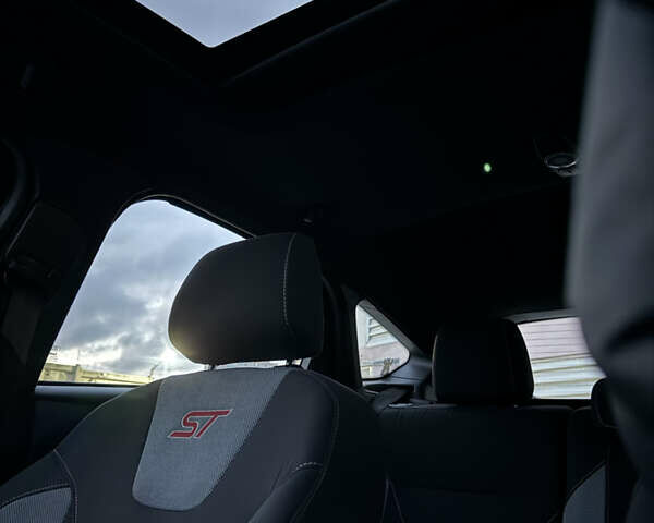 Серый Форд Фокус, объемом двигателя 2 л и пробегом 99 тыс. км за 11999 $, фото 31 на Automoto.ua