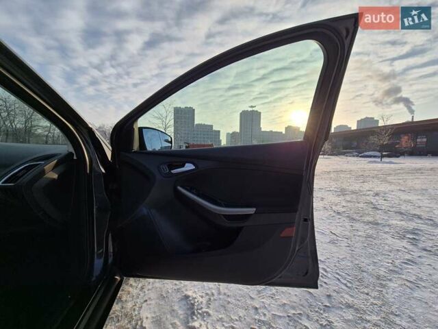 Серый Форд Фокус, объемом двигателя 2 л и пробегом 155 тыс. км за 12500 $, фото 34 на Automoto.ua