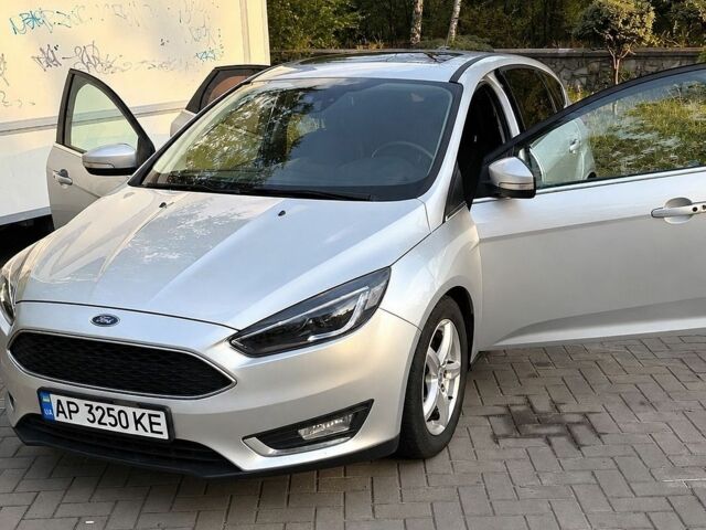 Сірий Форд Фокус, об'ємом двигуна 2 л та пробігом 145 тис. км за 9000 $, фото 4 на Automoto.ua