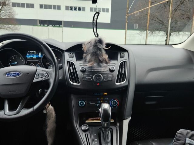 Серый Форд Фокус, объемом двигателя 2 л и пробегом 164 тыс. км за 6500 $, фото 2 на Automoto.ua