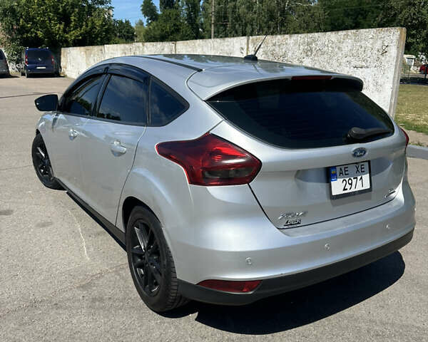 Серый Форд Фокус, объемом двигателя 2 л и пробегом 285 тыс. км за 6500 $, фото 9 на Automoto.ua