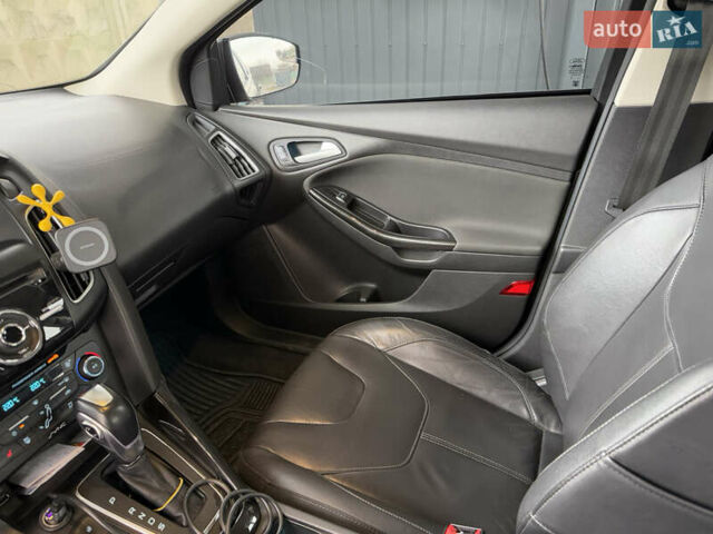 Серый Форд Фокус, объемом двигателя 2.01 л и пробегом 213 тыс. км за 8200 $, фото 7 на Automoto.ua