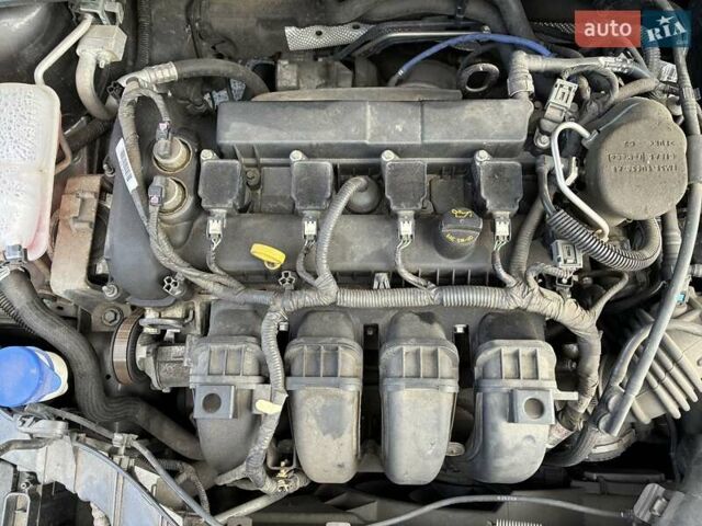 Серый Форд Фокус, объемом двигателя 2 л и пробегом 127 тыс. км за 9600 $, фото 14 на Automoto.ua