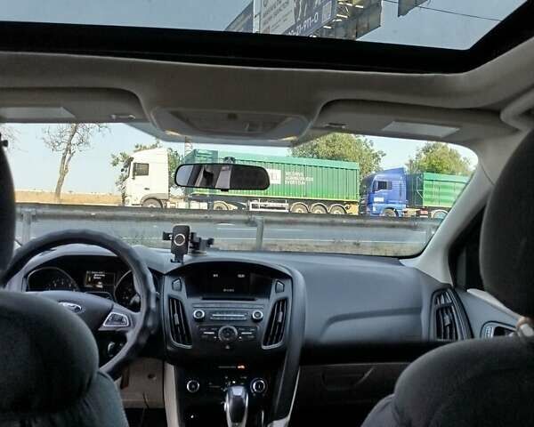 Серый Форд Фокус, объемом двигателя 2 л и пробегом 110 тыс. км за 10000 $, фото 13 на Automoto.ua