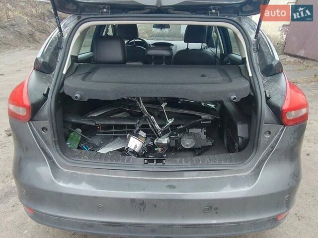 Серый Форд Фокус, объемом двигателя 2 л и пробегом 180 тыс. км за 5750 $, фото 14 на Automoto.ua