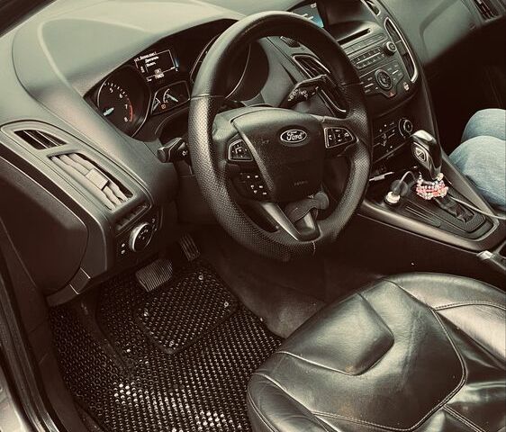 Серый Форд Фокус, объемом двигателя 2 л и пробегом 260 тыс. км за 7500 $, фото 11 на Automoto.ua