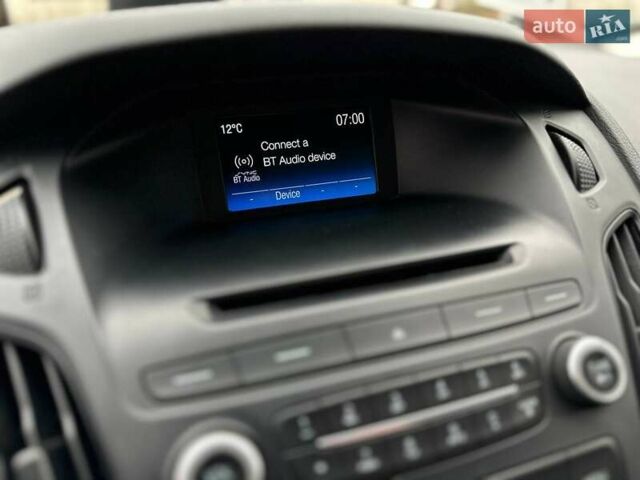 Серый Форд Фокус, объемом двигателя 2 л и пробегом 264 тыс. км за 7500 $, фото 33 на Automoto.ua