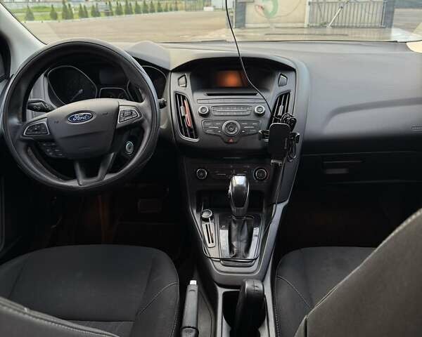 Серый Форд Фокус, объемом двигателя 2 л и пробегом 158 тыс. км за 7400 $, фото 2 на Automoto.ua