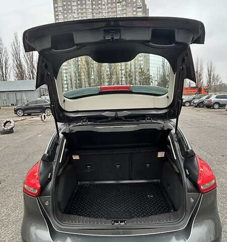 Сірий Форд Фокус, об'ємом двигуна 2 л та пробігом 163 тис. км за 8500 $, фото 12 на Automoto.ua