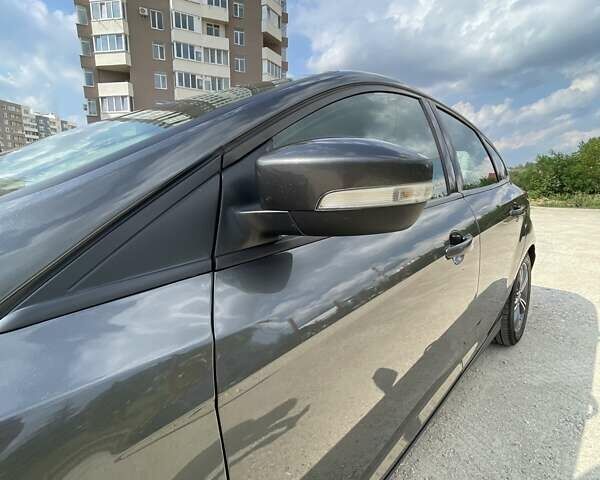 Сірий Форд Фокус, об'ємом двигуна 1 л та пробігом 95 тис. км за 9600 $, фото 11 на Automoto.ua