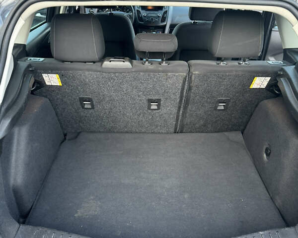 Сірий Форд Фокус, об'ємом двигуна 2.01 л та пробігом 179 тис. км за 7600 $, фото 21 на Automoto.ua