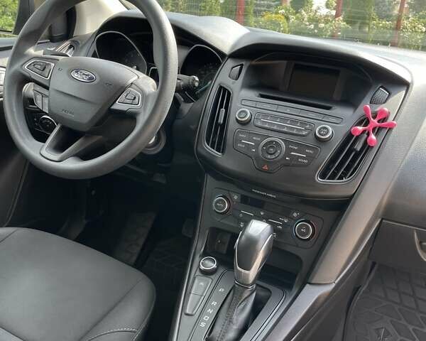 Сірий Форд Фокус, об'ємом двигуна 1 л та пробігом 95 тис. км за 9600 $, фото 18 на Automoto.ua