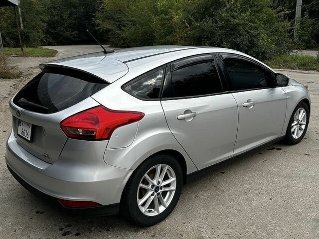 Сірий Форд Фокус, об'ємом двигуна 2 л та пробігом 179 тис. км за 8423 $, фото 1 на Automoto.ua