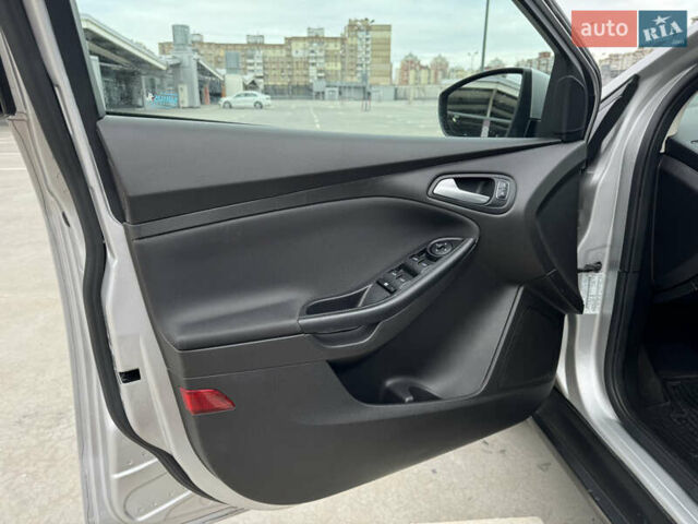 Серый Форд Фокус, объемом двигателя 2 л и пробегом 117 тыс. км за 8900 $, фото 27 на Automoto.ua