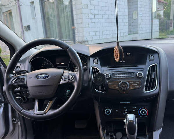 Сірий Форд Фокус, об'ємом двигуна 2 л та пробігом 196 тис. км за 8300 $, фото 17 на Automoto.ua