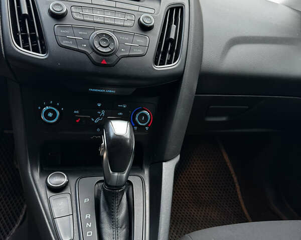 Форд Фокус 2016 в Киеве на Automoto.ua Серый Форд Фокус, объемом двигателя 2 л и пробегом 223 тыс. км за 7300 $, фото 7 на Automoto.ua
