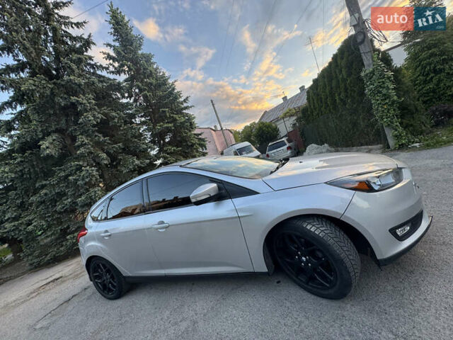 Сірий Форд Фокус, об'ємом двигуна 2 л та пробігом 196 тис. км за 8300 $, фото 6 на Automoto.ua