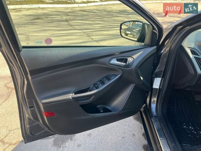 Сірий Форд Фокус, об'ємом двигуна 2 л та пробігом 115 тис. км за 7400 $, фото 15 на Automoto.ua