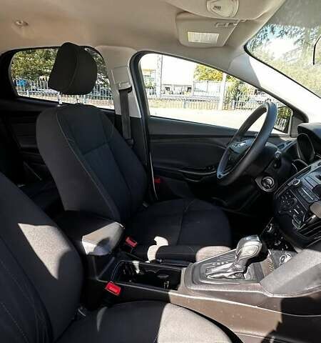 Сірий Форд Фокус, об'ємом двигуна 2 л та пробігом 162 тис. км за 8500 $, фото 11 на Automoto.ua