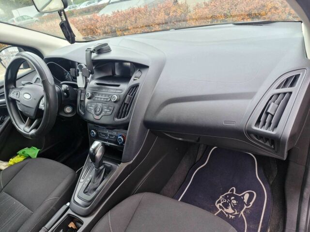 Сірий Форд Фокус, об'ємом двигуна 2 л та пробігом 193 тис. км за 7800 $, фото 8 на Automoto.ua