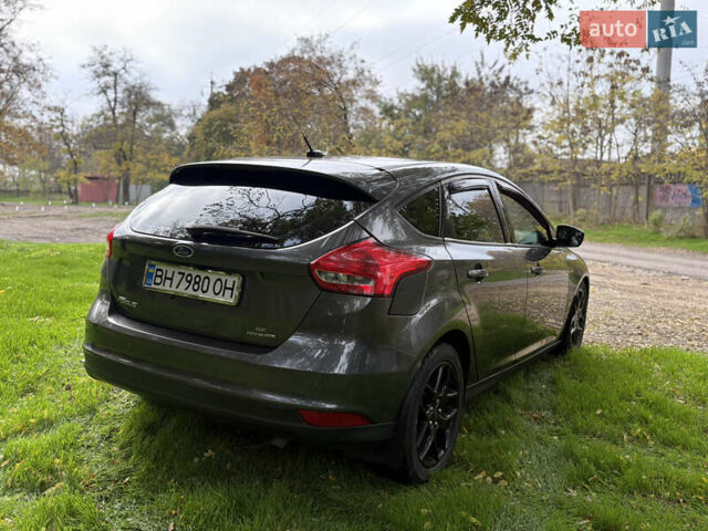 Серый Форд Фокус, объемом двигателя 2 л и пробегом 196 тыс. км за 8300 $, фото 9 на Automoto.ua