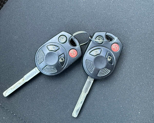 Сірий Форд Фокус, об'ємом двигуна 2 л та пробігом 166 тис. км за 7700 $, фото 17 на Automoto.ua