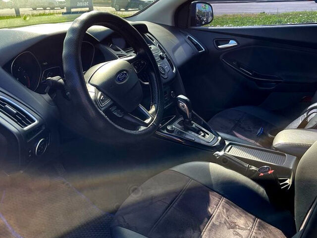 Серый Форд Фокус, объемом двигателя 1.5 л и пробегом 0 тыс. км за 9000 $, фото 4 на Automoto.ua