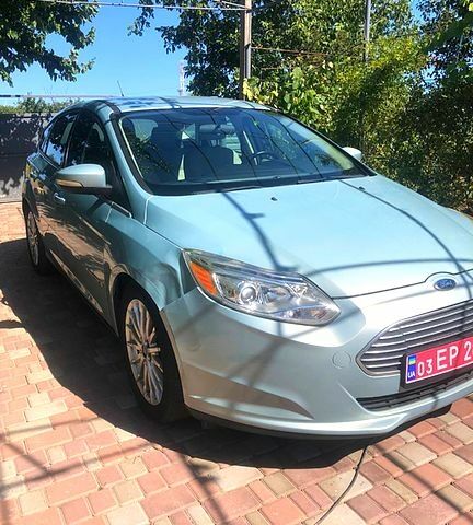 Серый Форд Фокус, объемом двигателя 0.11 л и пробегом 0 тыс. км за 5700 $, фото 1 на Automoto.ua