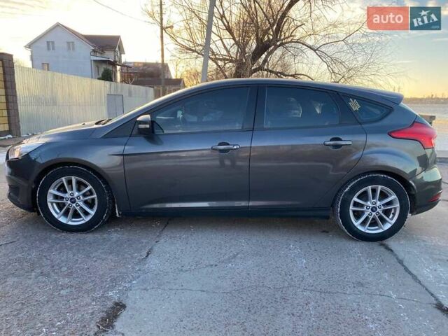Серый Форд Фокус, объемом двигателя 2 л и пробегом 173 тыс. км за 7200 $, фото 4 на Automoto.ua