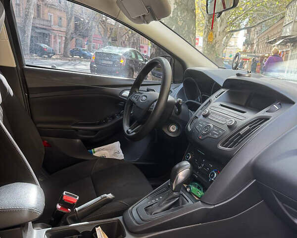 Форд Фокус 2016 в Одессе на Automoto.ua Серый Форд Фокус, объемом двигателя 2 л и пробегом 110 тыс. км за 9500 $, фото 5 на Automoto.ua