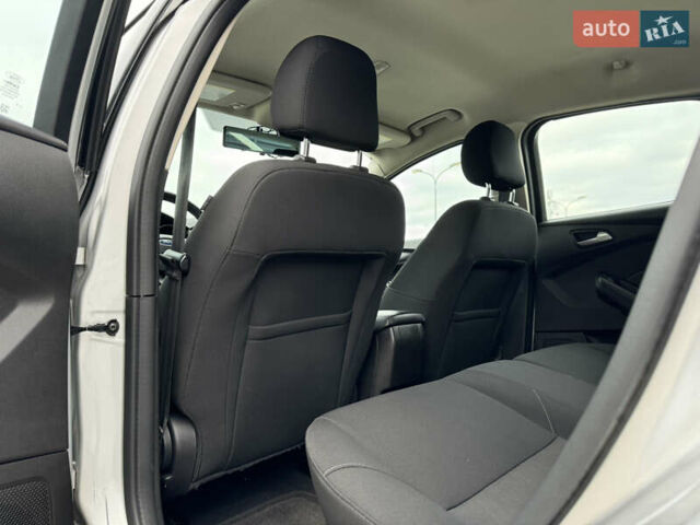 Серый Форд Фокус, объемом двигателя 2 л и пробегом 117 тыс. км за 8900 $, фото 32 на Automoto.ua