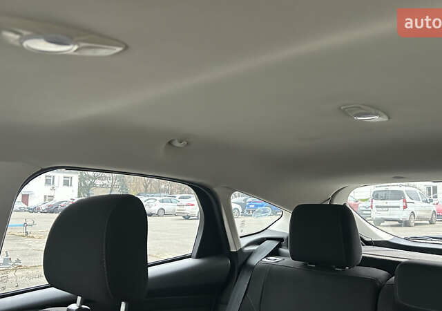 Сірий Форд Фокус, об'ємом двигуна 2 л та пробігом 163 тис. км за 8500 $, фото 43 на Automoto.ua