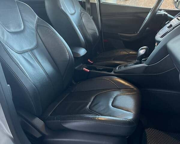 Сірий Форд Фокус, об'ємом двигуна 2 л та пробігом 82 тис. км за 9999 $, фото 7 на Automoto.ua