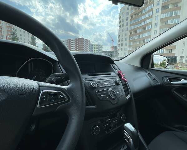 Сірий Форд Фокус, об'ємом двигуна 1 л та пробігом 95 тис. км за 9600 $, фото 25 на Automoto.ua