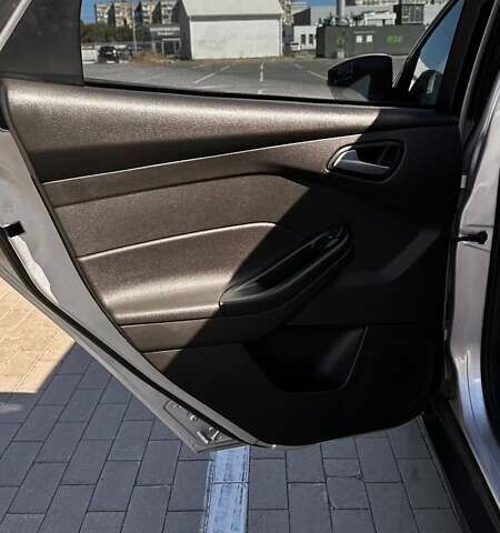 Сірий Форд Фокус, об'ємом двигуна 2 л та пробігом 162 тис. км за 8500 $, фото 10 на Automoto.ua