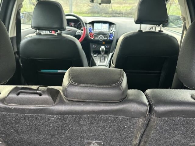 Серый Форд Фокус, объемом двигателя 2 л и пробегом 90 тыс. км за 9500 $, фото 1 на Automoto.ua