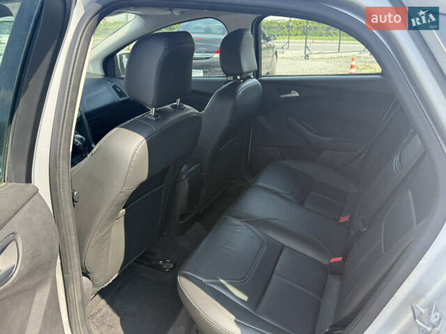 Форд Фокус 2016 в Хмельницком на Automoto.ua Серый Форд Фокус, объемом двигателя 2 л и пробегом 213 тыс. км за 9500 $, фото 6 на Automoto.ua