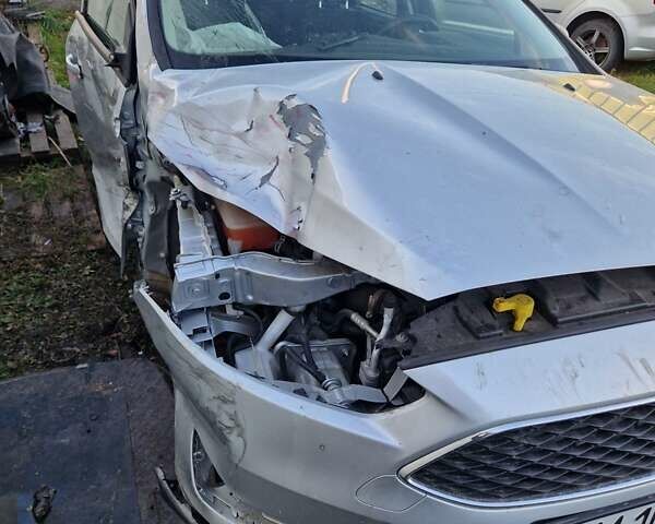 Серый Форд Фокус, объемом двигателя 1 л и пробегом 23 тыс. км за 2900 $, фото 7 на Automoto.ua